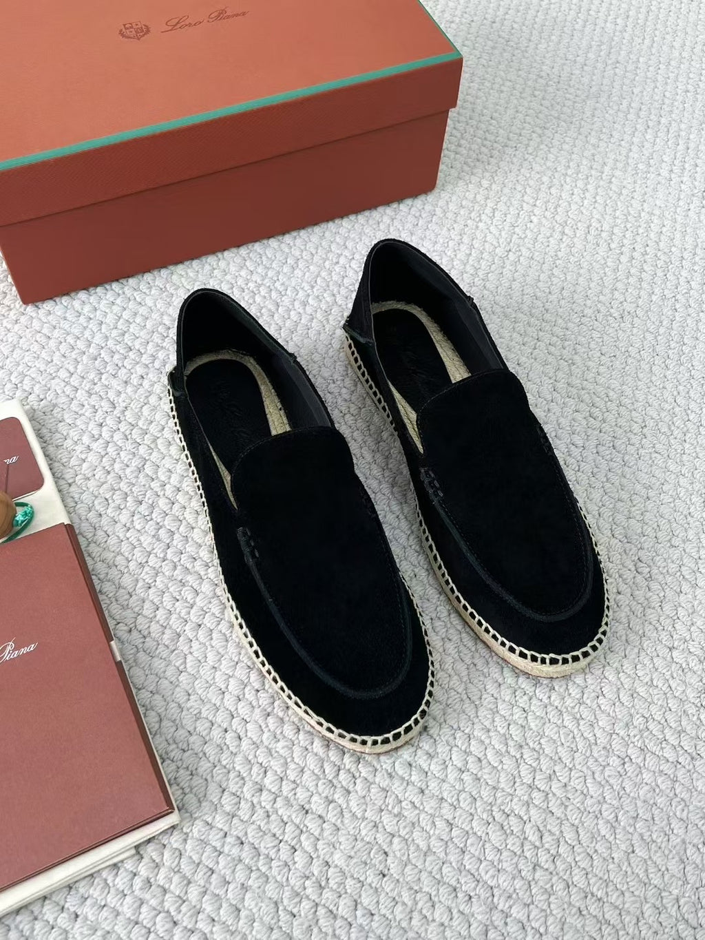 Loro Piana Herren-Espadrilles aus Wildleder in Schwarz