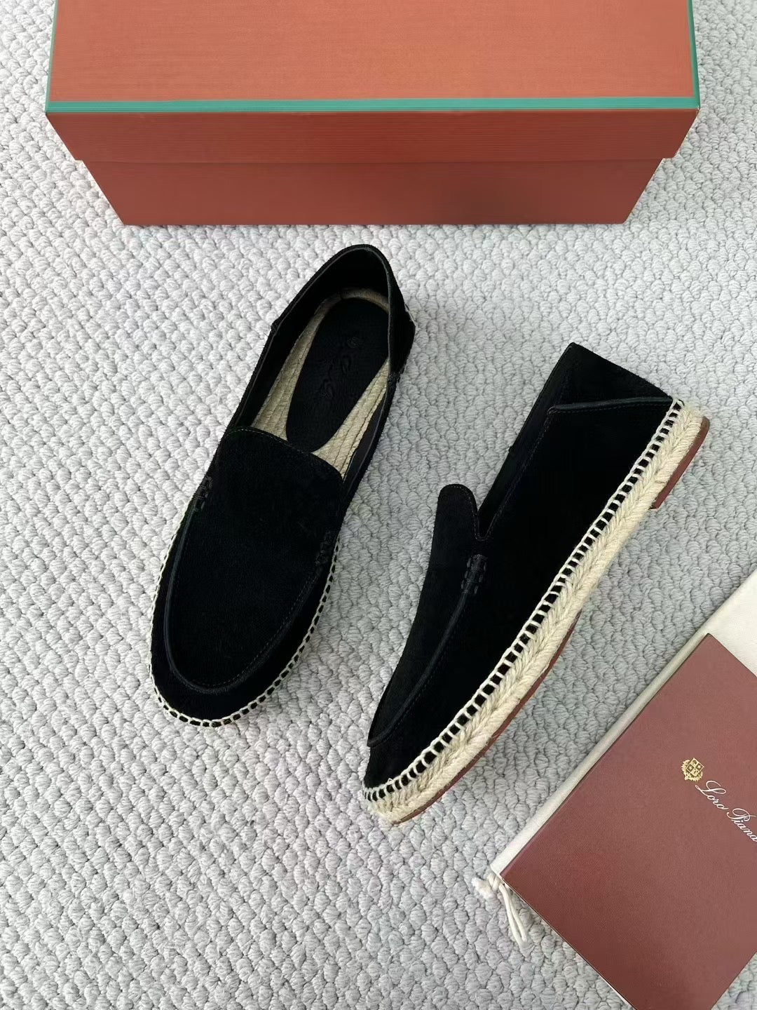 Loro Piana Herren-Espadrilles aus Wildleder in Schwarz