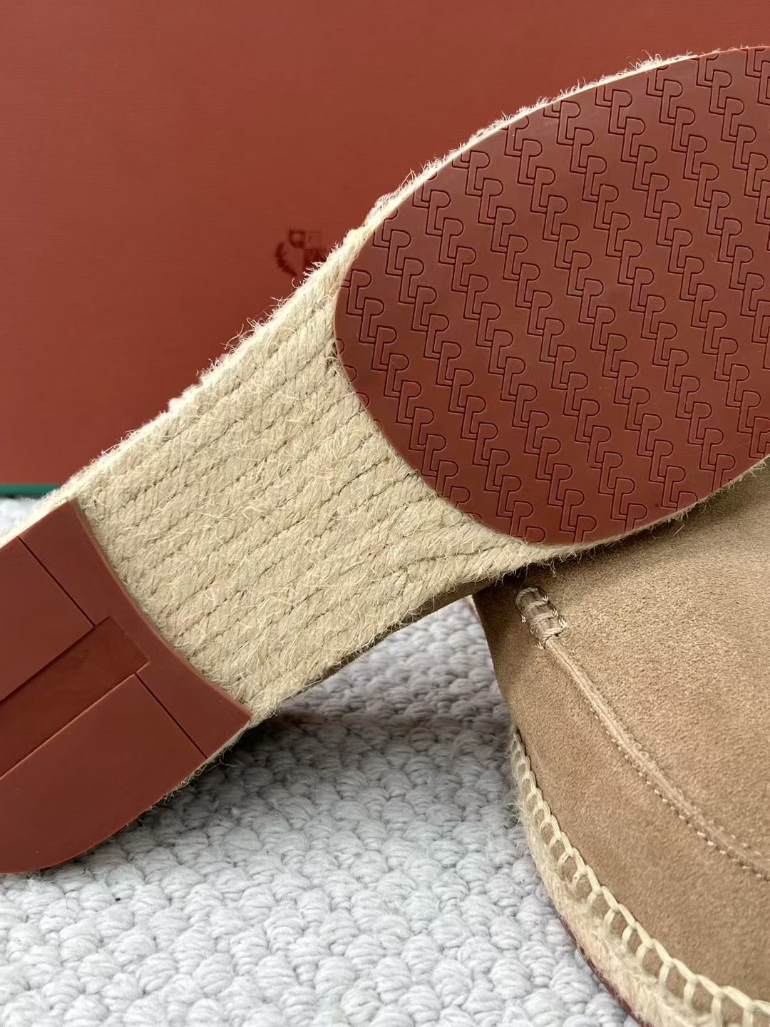 Loro Piana Herren-Espadrilles aus Wildleder in Beige