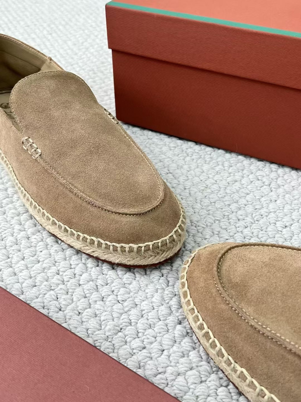 Loro Piana Herren-Espadrilles aus Wildleder in Beige