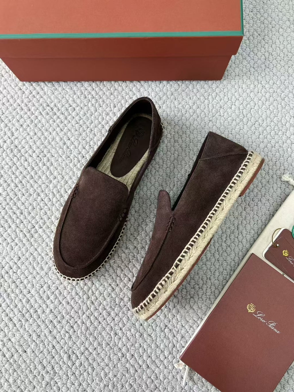 Loro Piana Herren-Espadrilles aus Wildleder in Braun