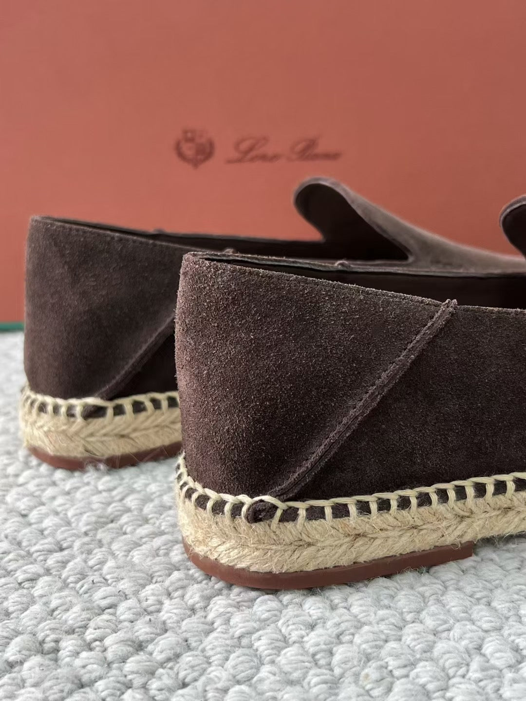 Loro Piana Herren-Espadrilles aus Wildleder in Braun