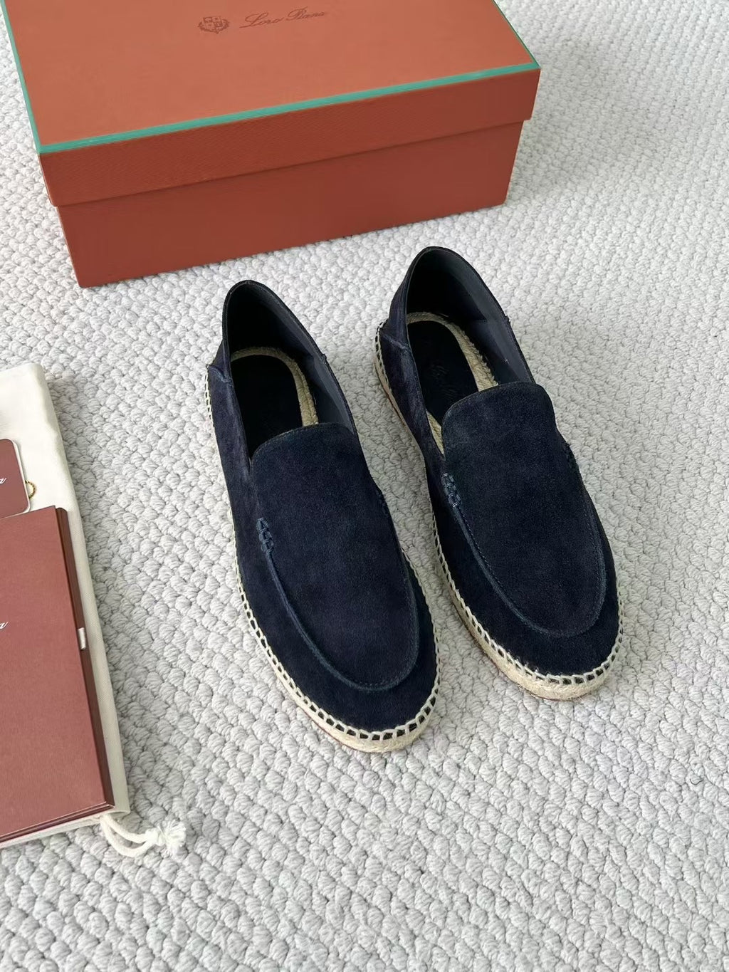 Loro Piana Herren-Espadrilles aus Wildleder in Dunkelblau