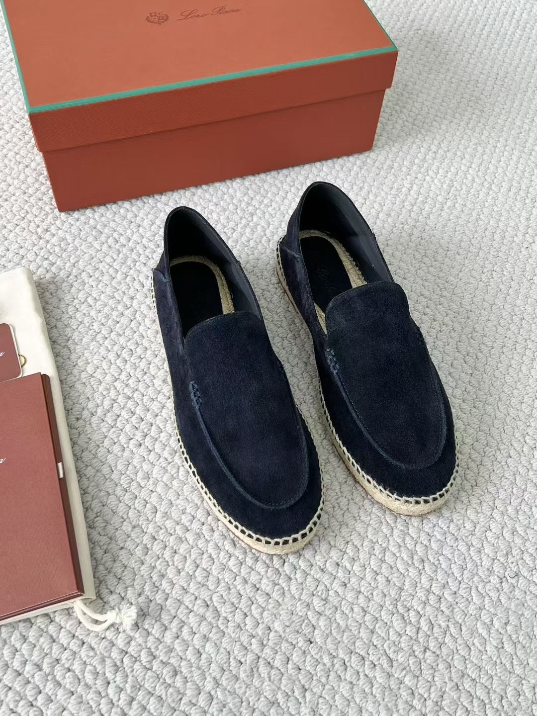 Loro Piana Herren-Espadrilles aus Wildleder in Dunkelblau