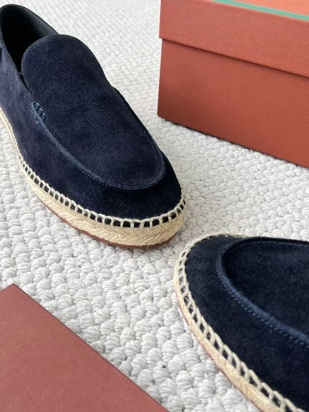 Loro Piana Herren-Espadrilles aus Wildleder in Dunkelblau