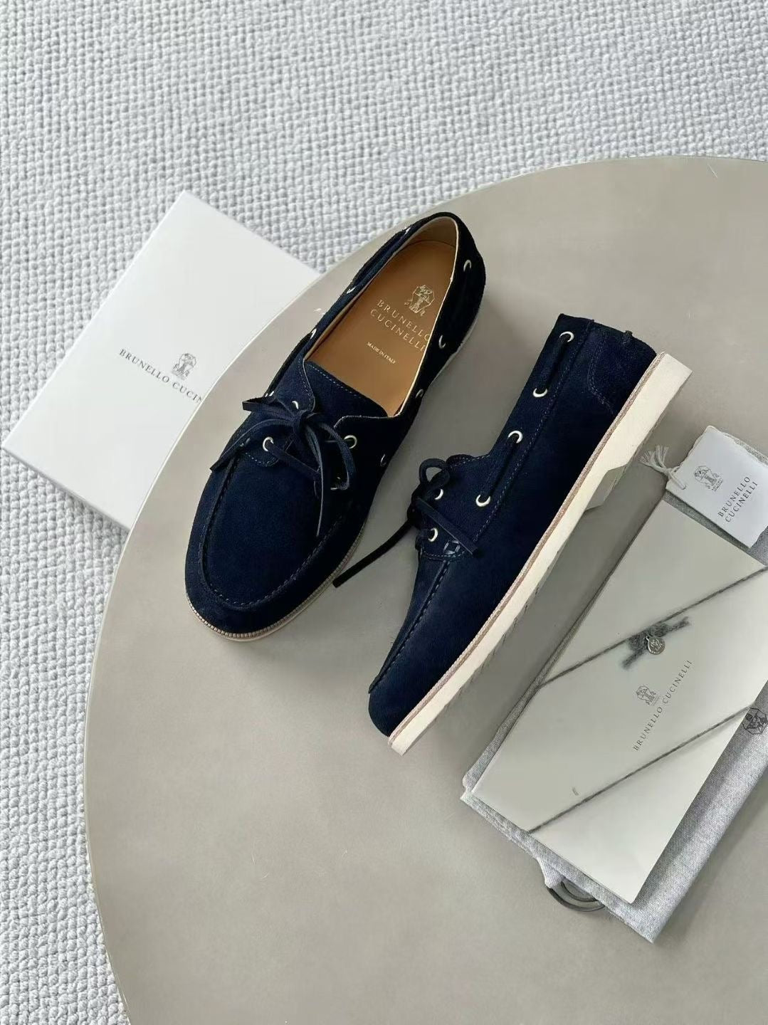 Brunello Cucinelli Herren Wildleder-Loafer in Dunkelblau – Luxuriöse Mokassins