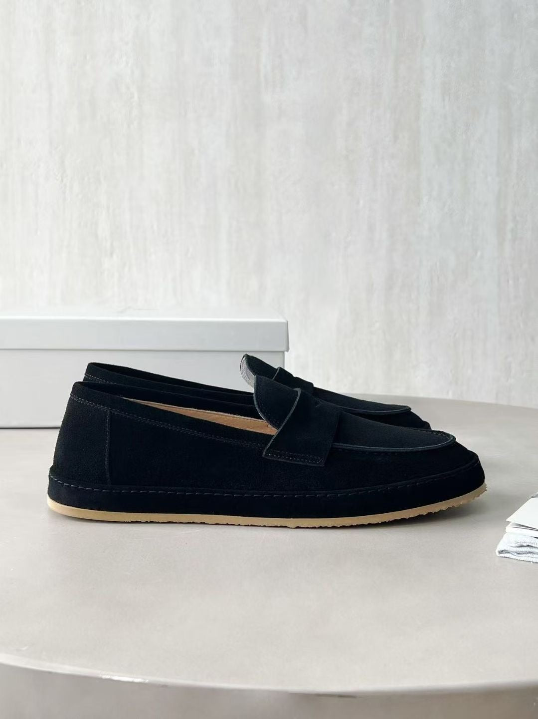 Brunello Cucinelli Loafer in Schwarz – Luxuriöse Veloursleder-Herrenloafer