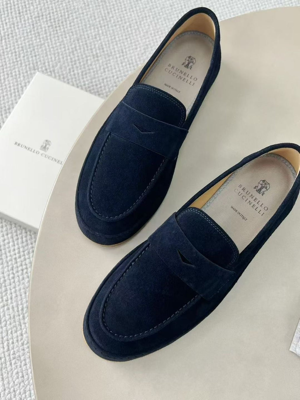 Brunello Cucinelli Loafer in Navy – Luxuriöse Veloursleder-Herrenloafer