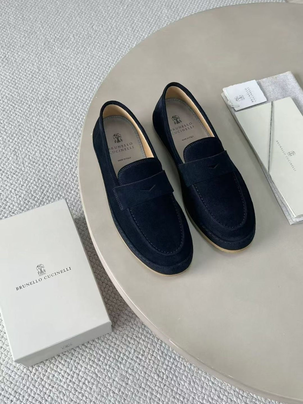 Brunello Cucinelli Loafer in Navy – Luxuriöse Veloursleder-Herrenloafer