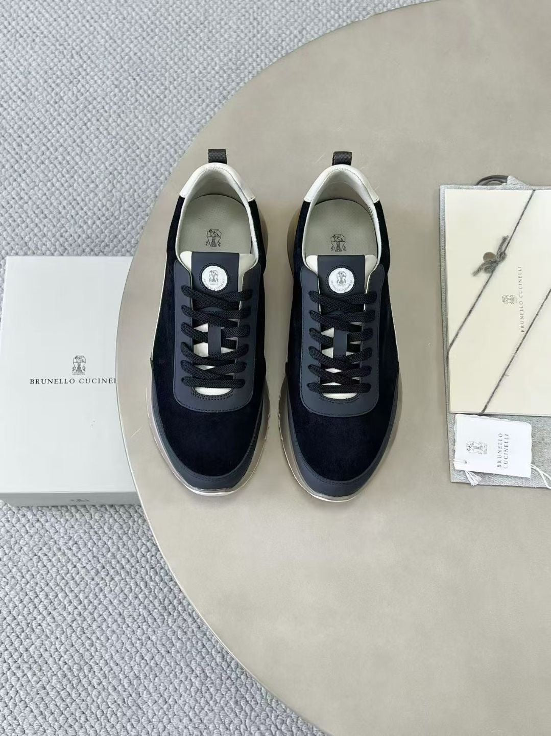 Brunello Cucinelli Sneaker in Navy – Luxuriöse Herren-Sneaker aus Leder & Velours