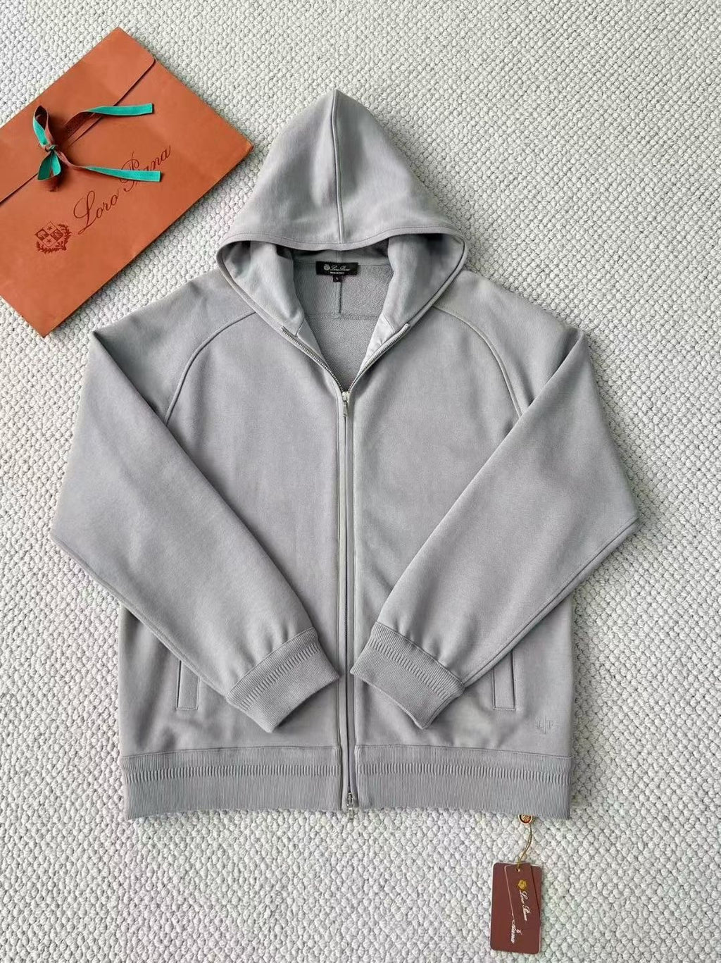 Loro Piana Hoodie in Grau – Premium Kapuzenjacke mit Reißverschluss