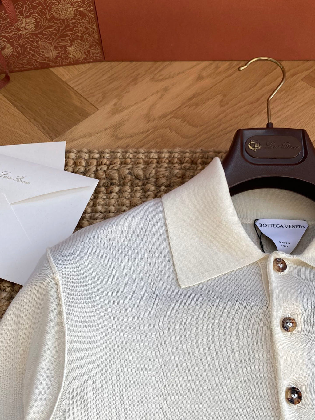 Bottega Veneta Herren Langarm-Polo – Cremefarbenes Shirt mit 5-Knopf