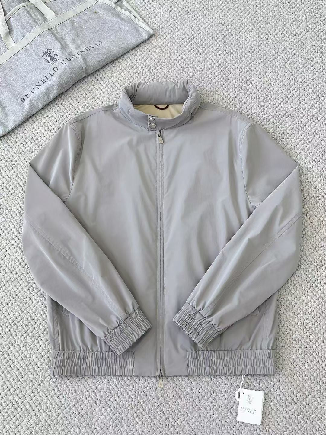 Brunello Cucinelli – Leichte Herrenjacke mit elastischem Bund und Innenfutter