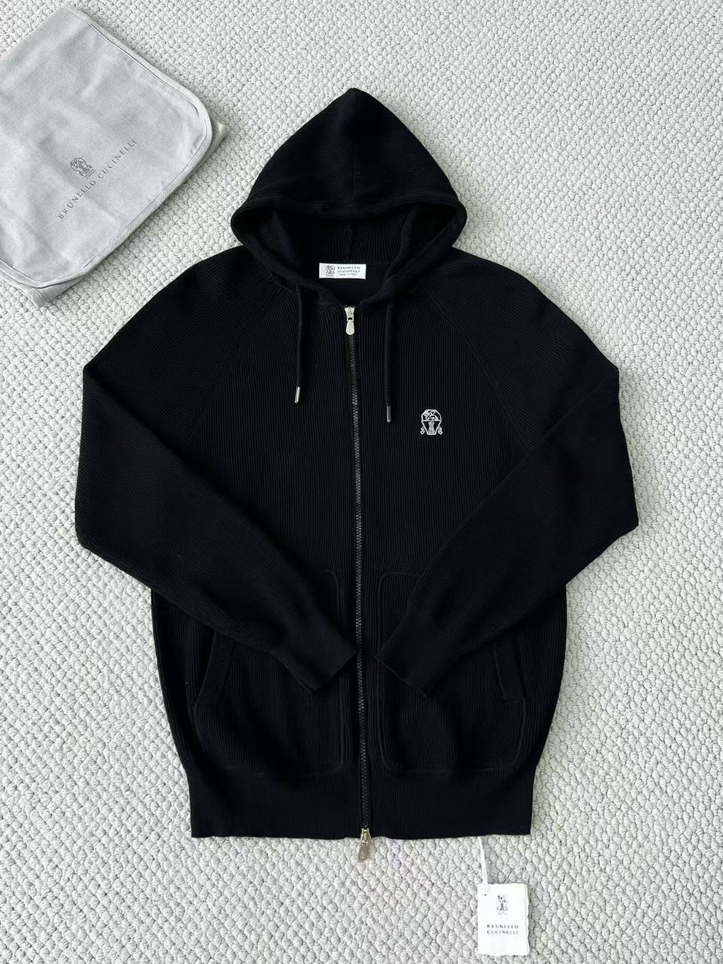 Brunello Cucinelli - Herren Freizeitanzug mit Zip-Hoodie und Jogginghose in Schwarz