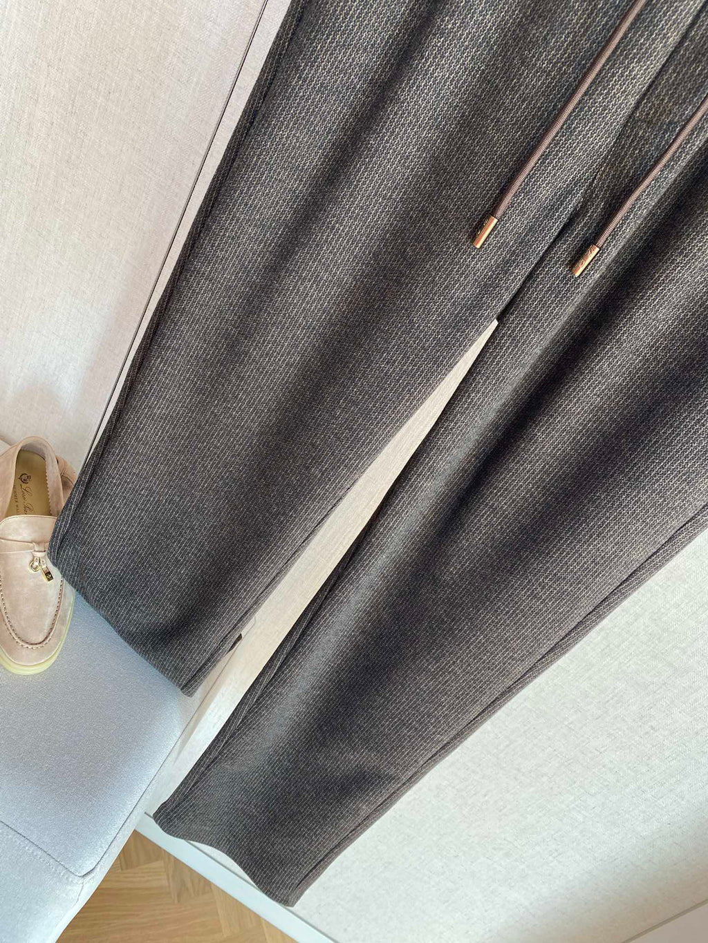 Loro Piana Loungehose Dunkelgrau – Weiche Freizeit- und Relaxhose mit Kordelzug