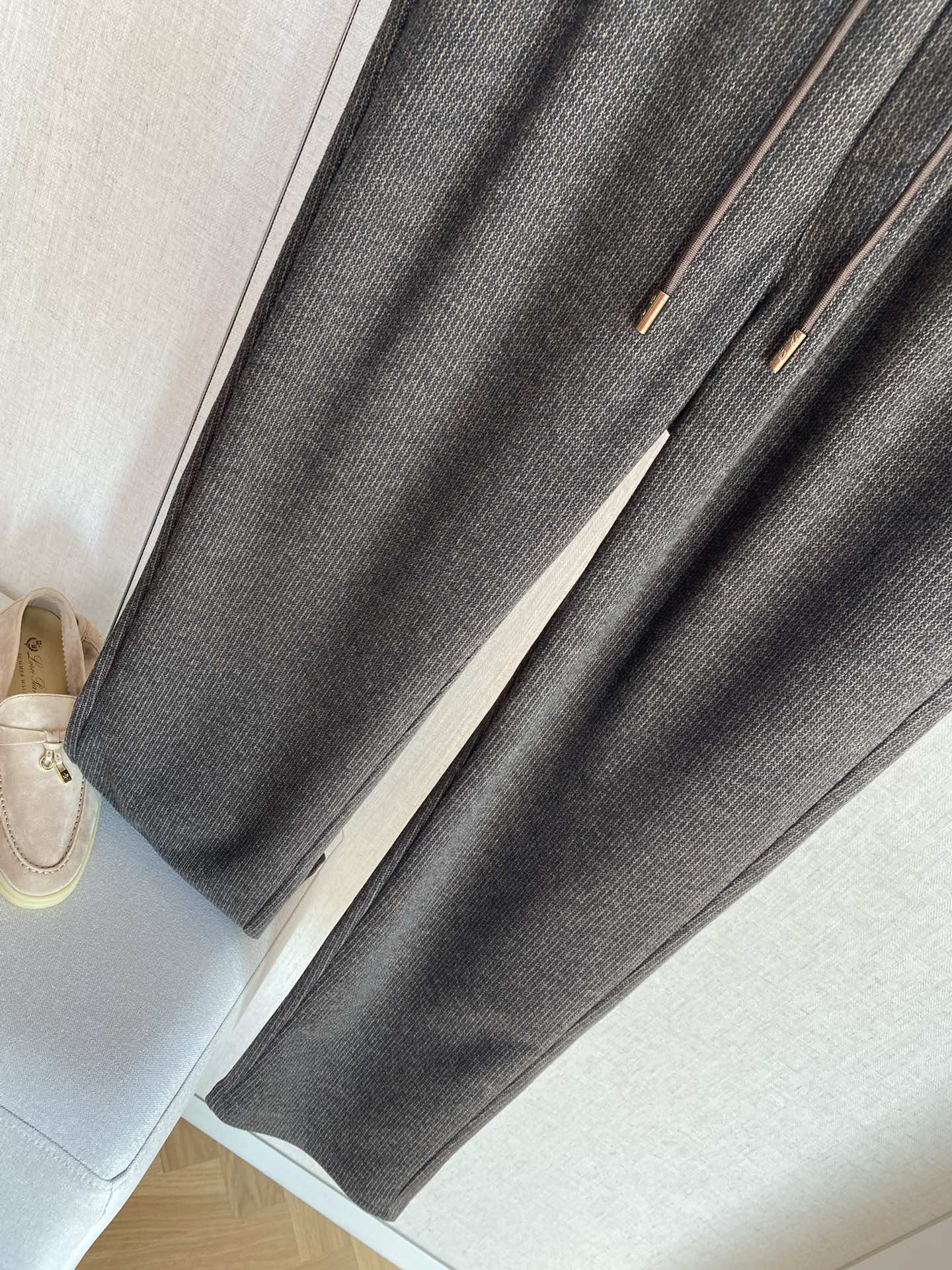 Loro Piana Loungehose Dunkelgrau – Weiche Freizeit- und Relaxhose mit Kordelzug