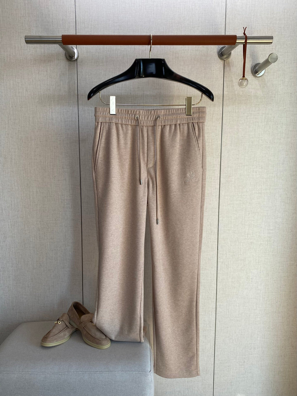 Loro Piana Loungehose Beige – Weiche Freizeit- und Relaxhose mit Kordelzug