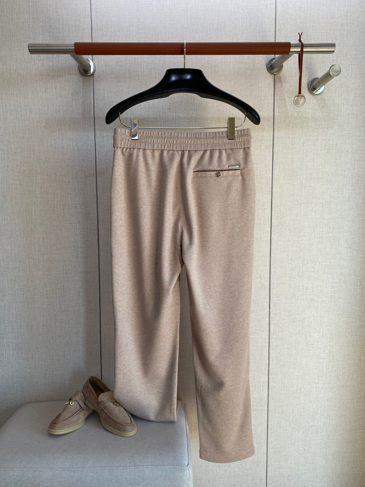 Loro Piana Loungehose Beige – Weiche Freizeit- und Relaxhose mit Kordelzug