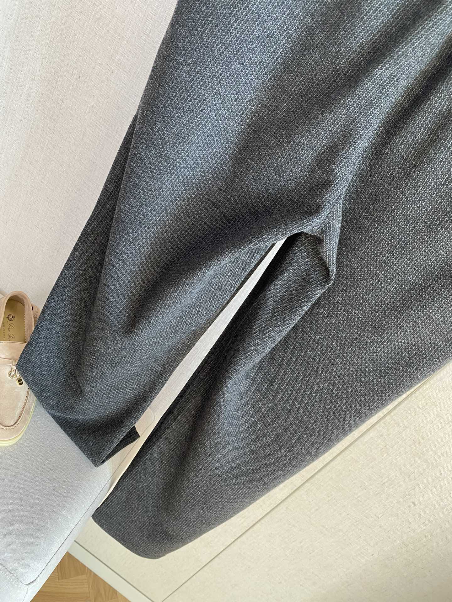 Loro Piana Loungehose Dunkelgrau – Weiche Relaxhose mit Kordelzug und geradem Schnitt