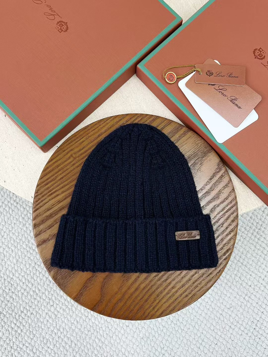 Lora Piana Strickmütze aus Wolle – Wintermütze in Dunkelblau mit Umschlag