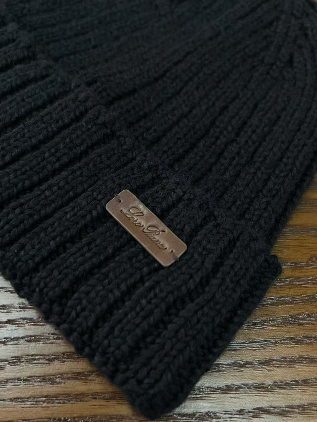 Loro Piana – Schwarzes Beanie aus reinem Kaschmir mit Lederetikett