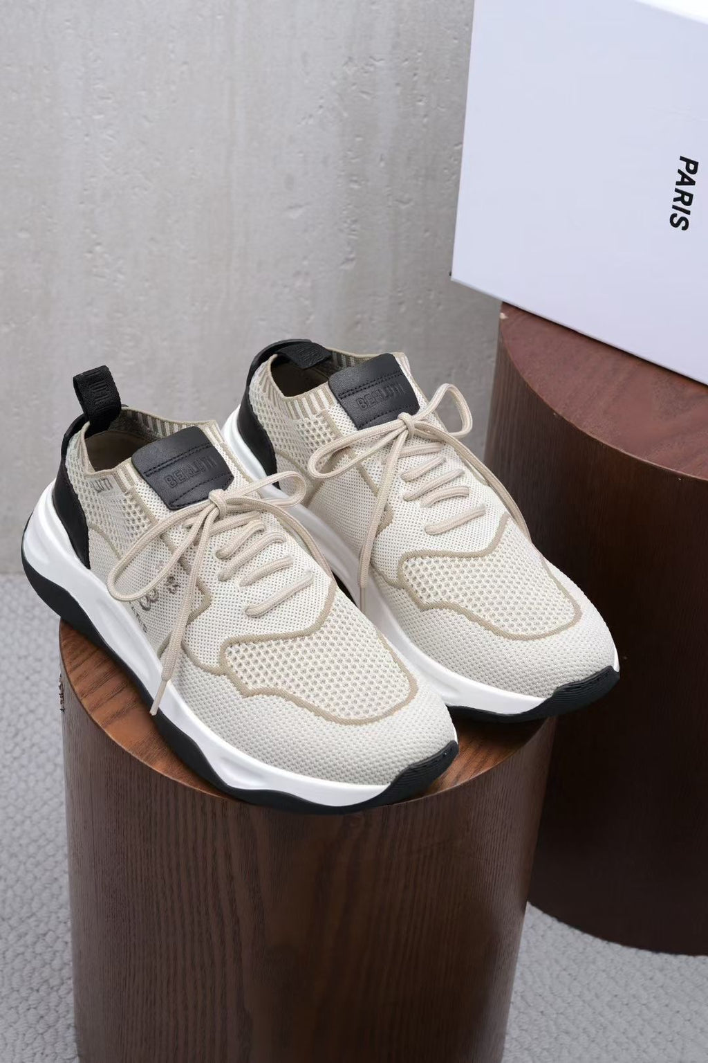 Berluti – Beige Sneaker mit Mesh-Design und geprägter 1895-Sohle
