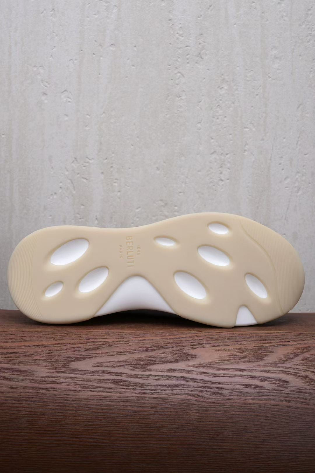 Berluti – Braune Sneaker aus Venezia-Leder mit weißer Sohle