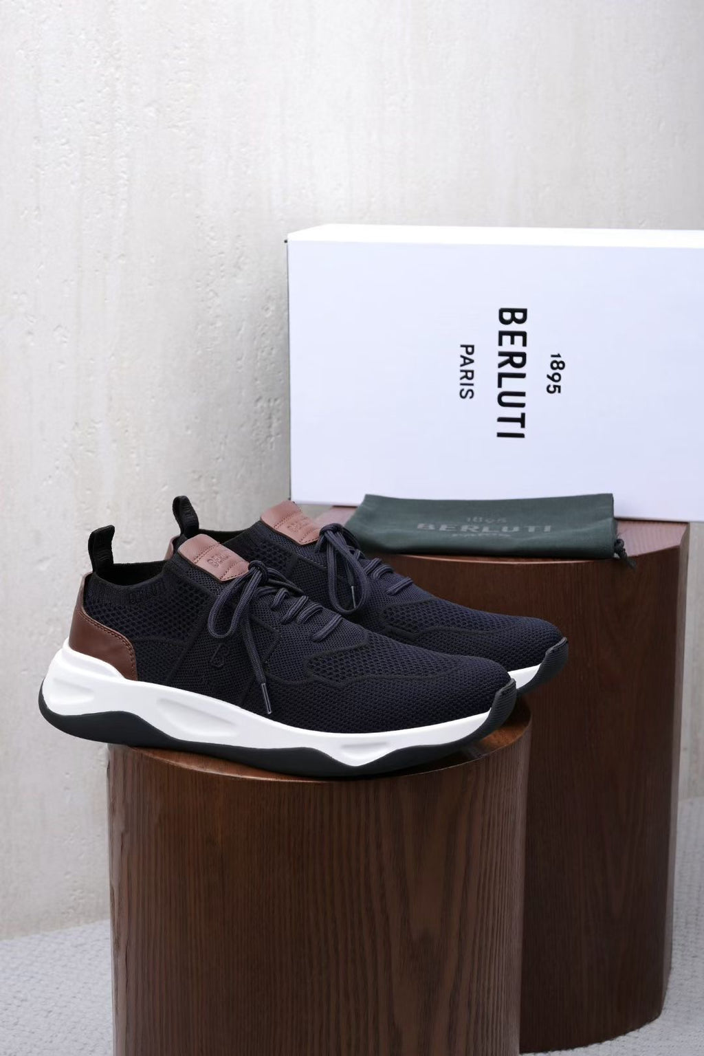 Berluti – Schwarze Sneaker mit Venezia-Leder und Mesh-Details
