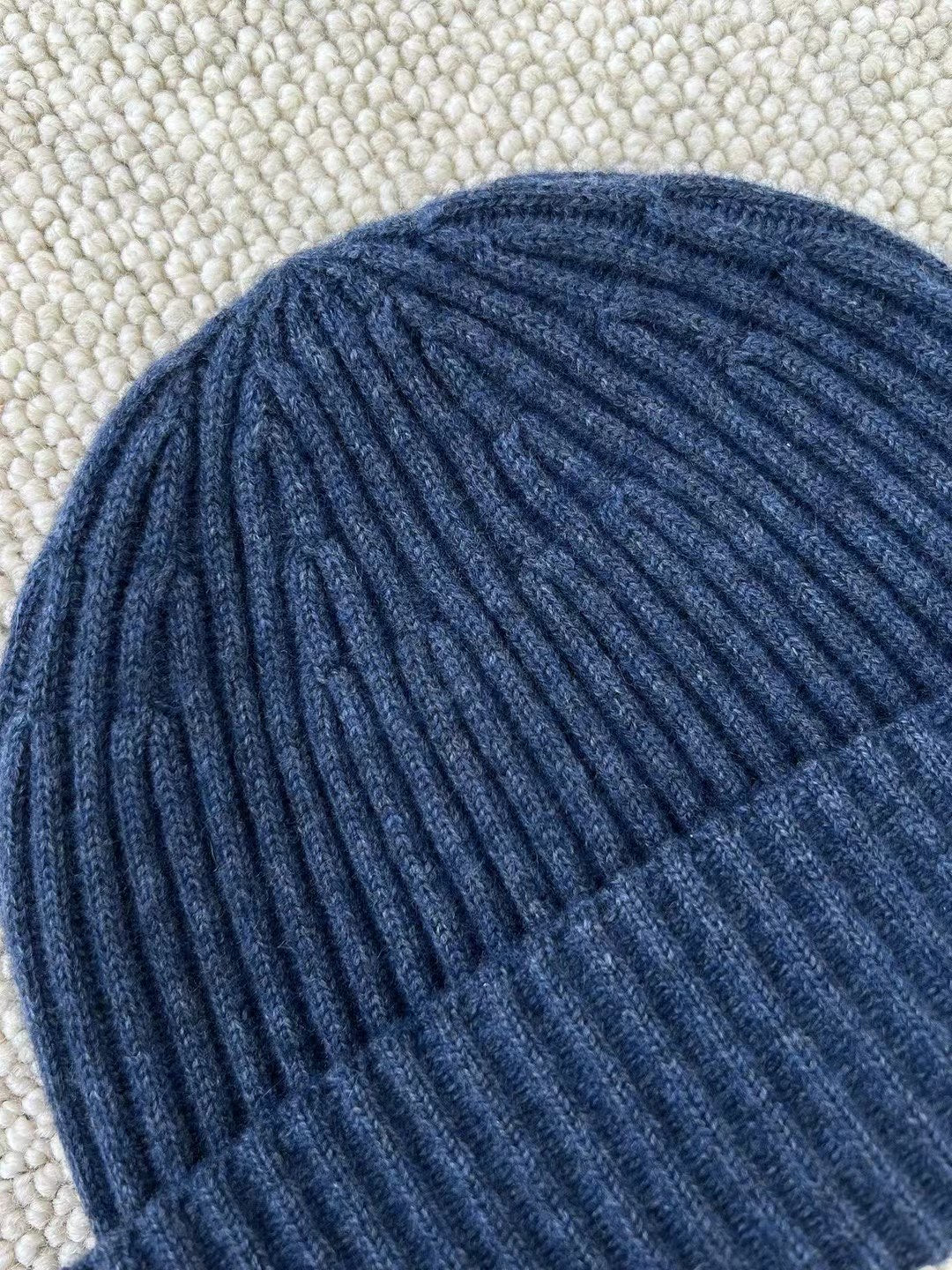 Brunello Cucinelli – Dunkelblaues Beanie aus Kaschmir-Mix mit Rippstruktur