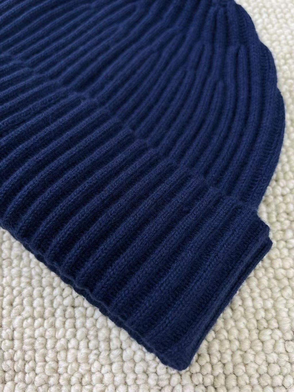 Brunello Cucinelli – Geripptes Cashmere-Beanie in Navy