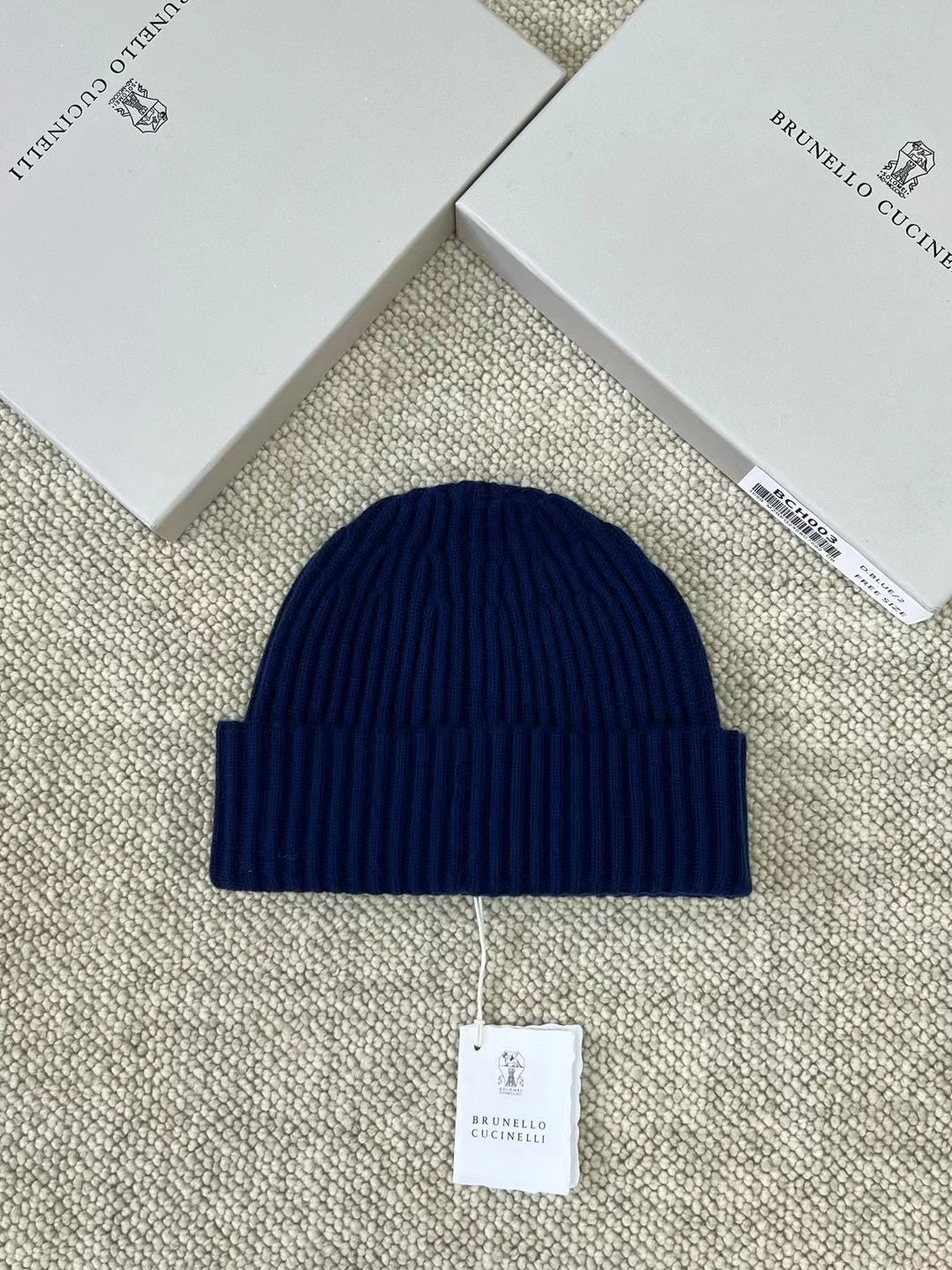 Brunello Cucinelli – Geripptes Cashmere-Beanie in Navy