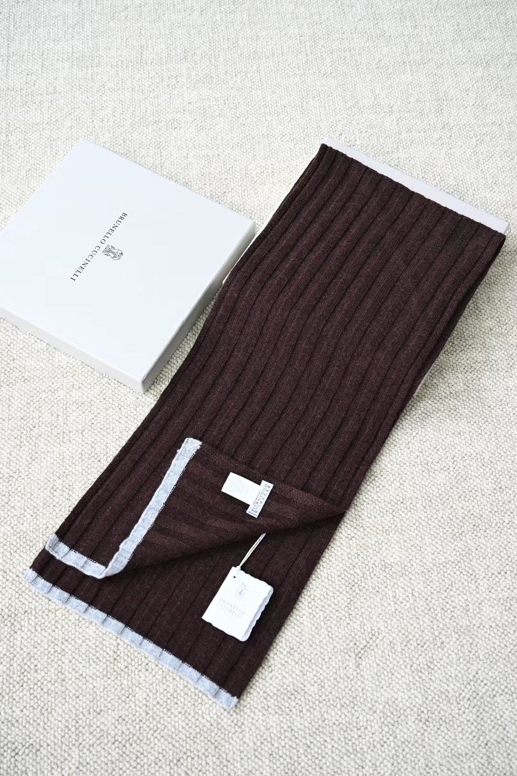 Brunello Cucinelli – Geripptes Cashmere-Beanie mit silberner Kontrastkante