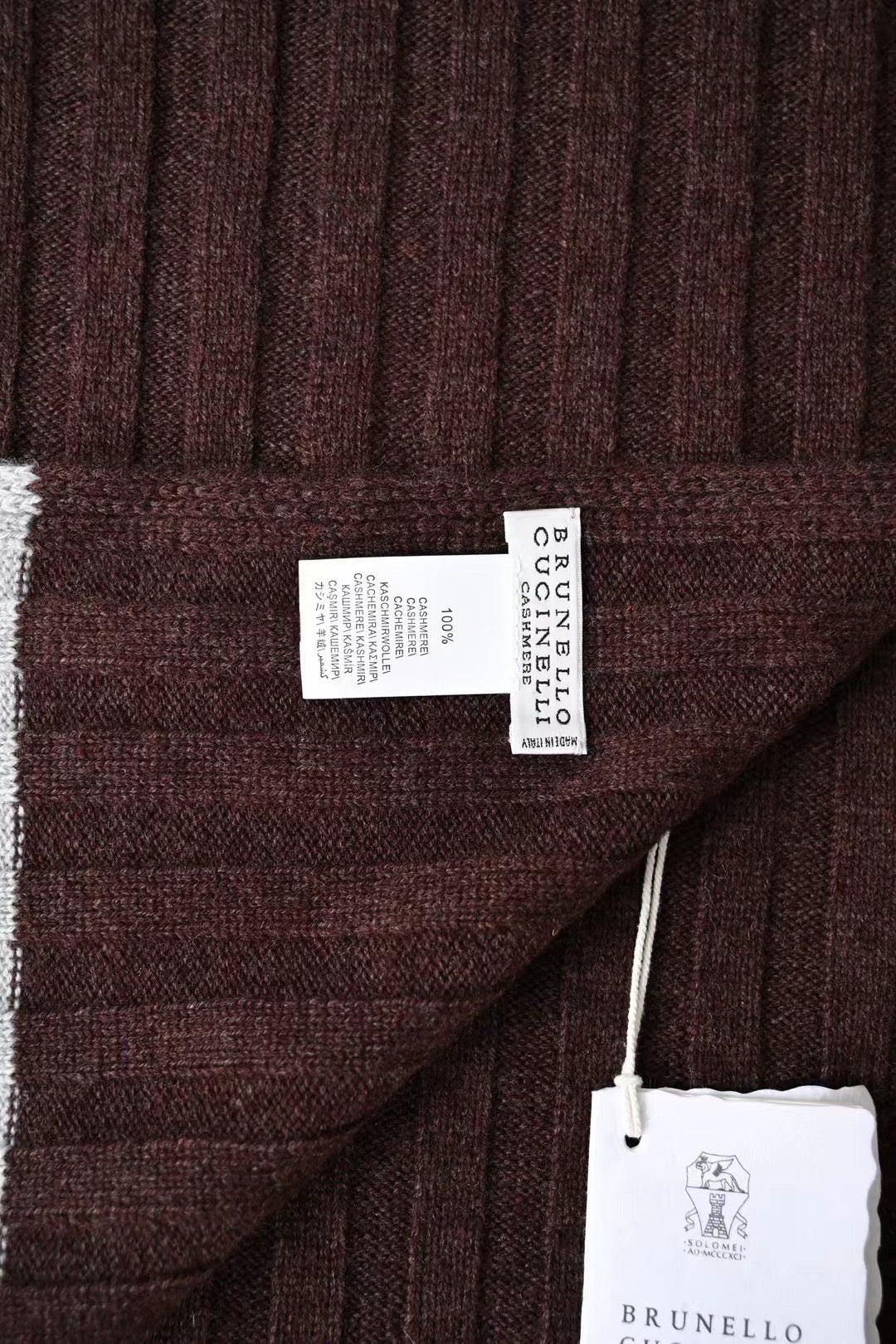 Brunello Cucinelli – Geripptes Cashmere-Beanie mit silberner Kontrastkante