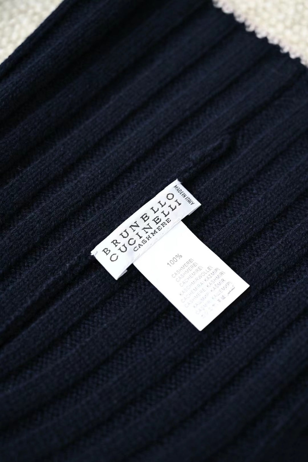 Brunello Cucinelli – Geripptes Beanie aus Cashmere mit Kontrastkante