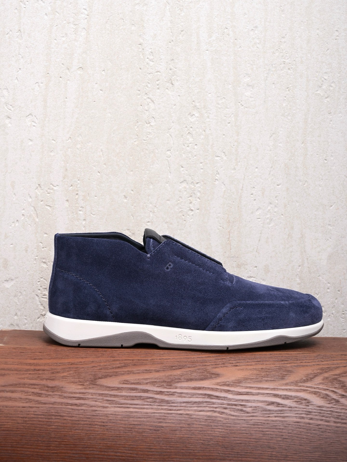 BERLUTI – Navyblauer Slip-On-Sneaker aus Veloursleder mit geprägter
