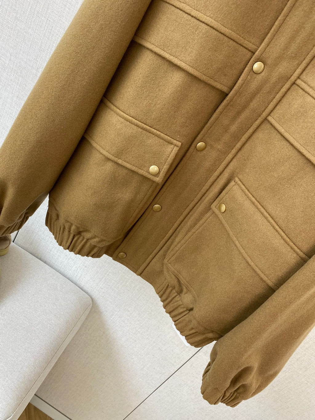 Loro Piana Braune Herren Jacke mit Druckknoepfen und Brusttaschen aus strapazierfaehigem Material