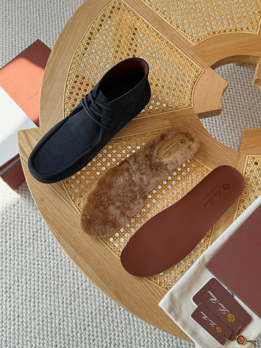 Loro Piana – Chukka-Boots aus grauem Wildleder