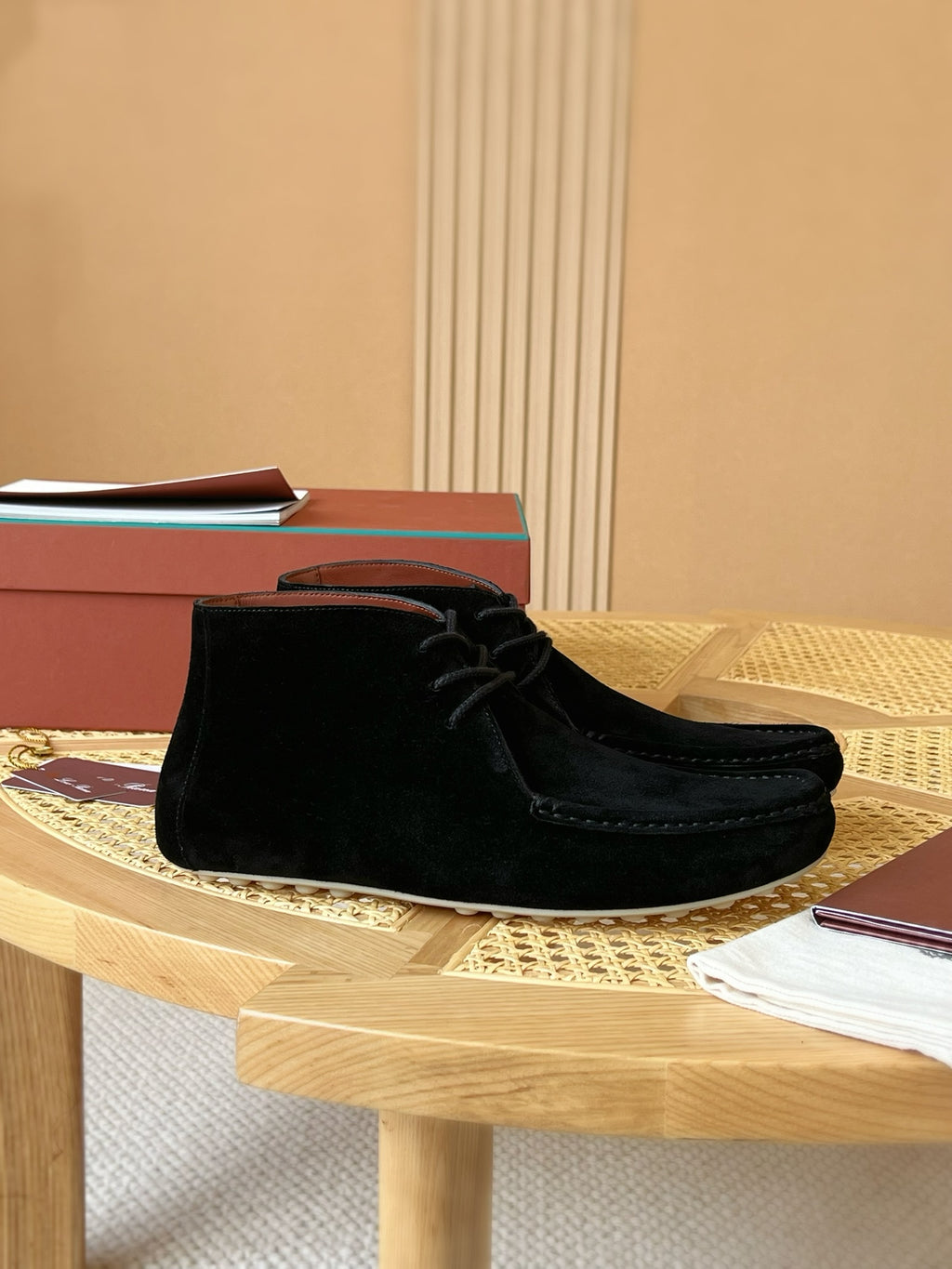 Loro Piana – Chukka-Boots aus schwarzem Wildleder
