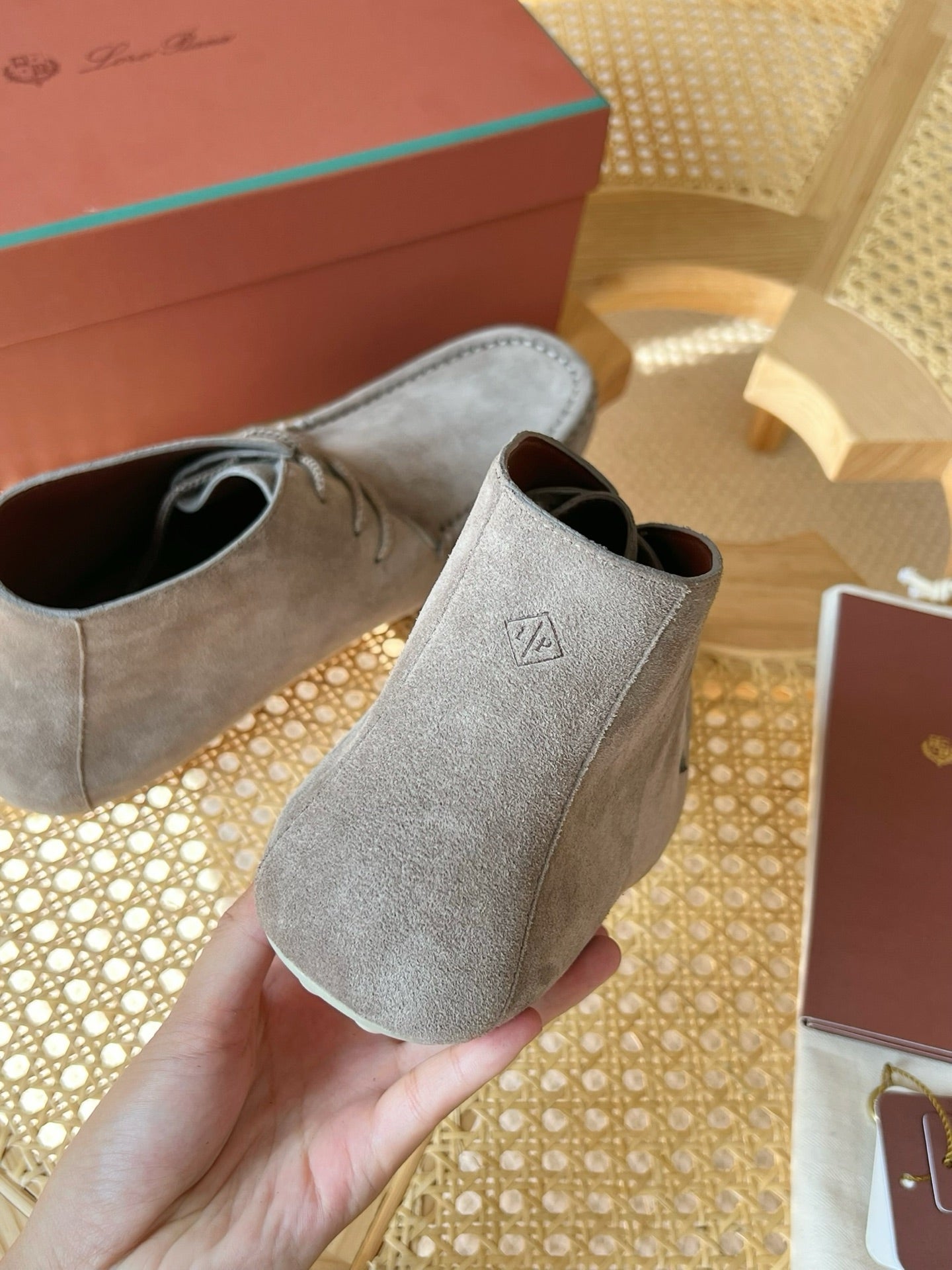 Loro Piana – Chukka-Boots aus Wildleder in Navy