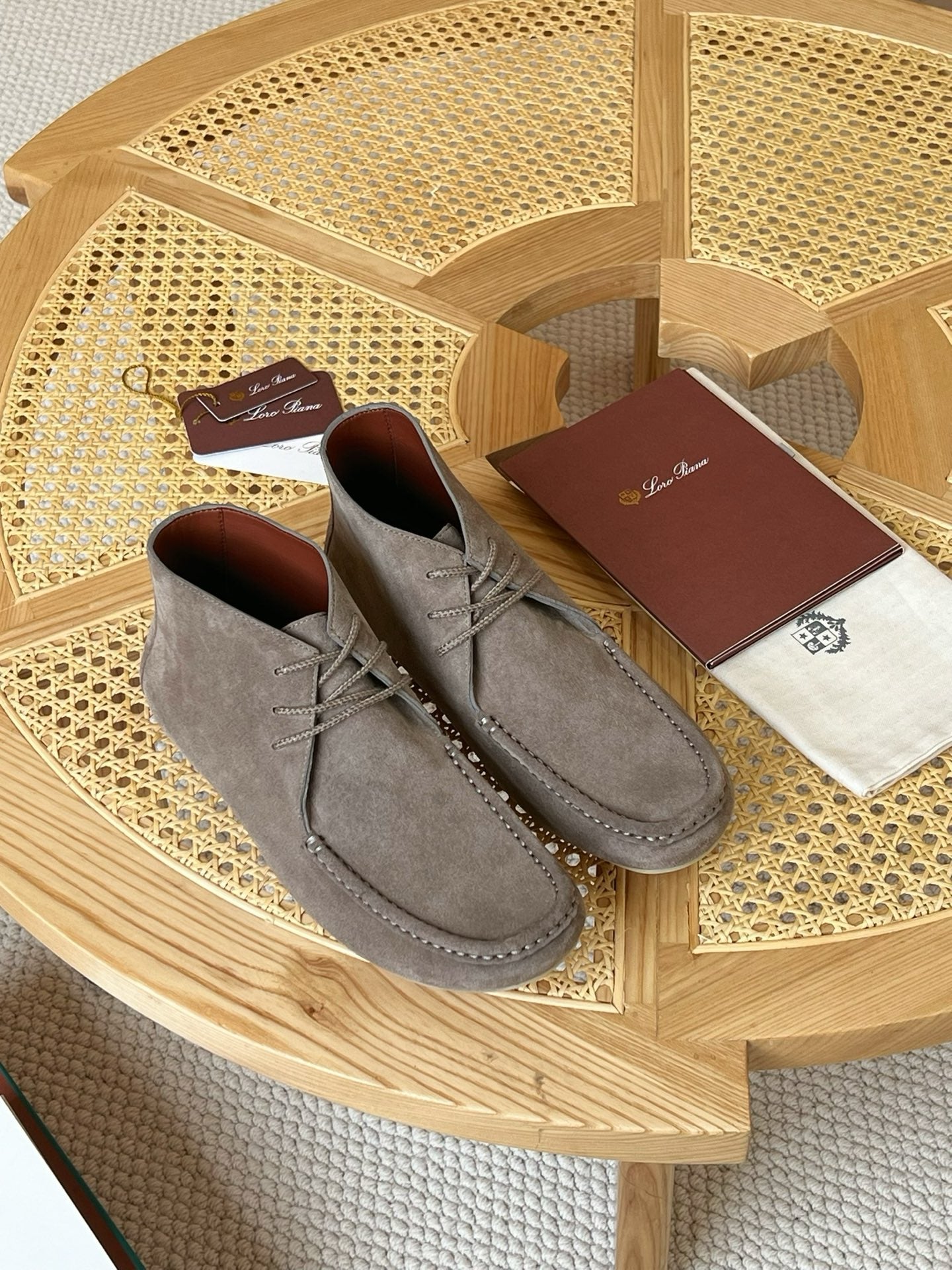 Loro Piana – Chukka-Boots aus Wildleder in Navy