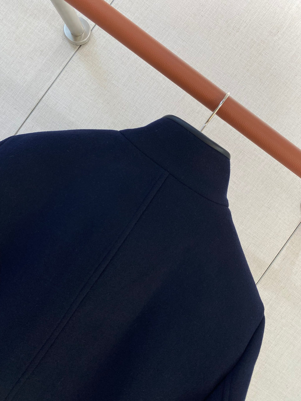 Loro Piana Dunkelblauer Herren Mantel mit Knopfleiste und Fronttaschen aus Baumwollmix