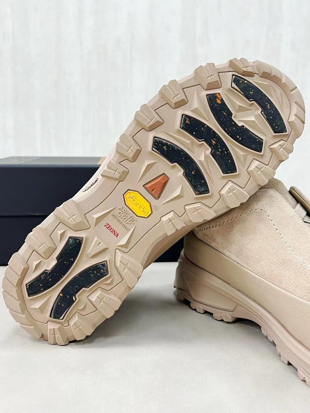 Eleganter Herren-Slip-On mit Wildleder