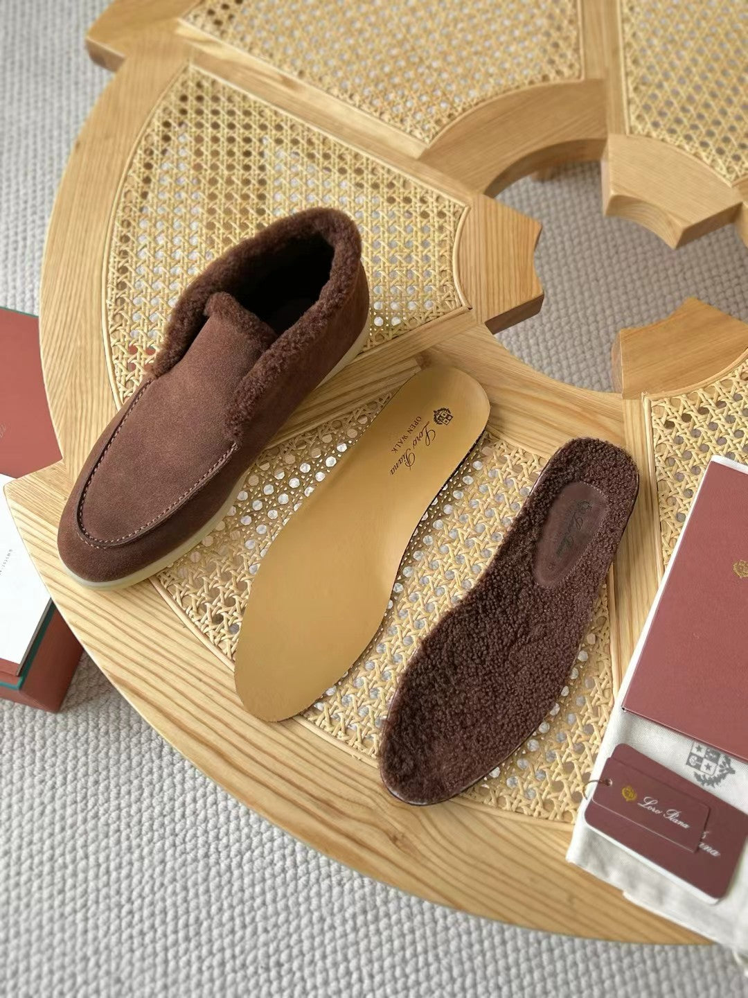 Loro Piana – Braune Velours-Hausschuhe mit Innenfutter