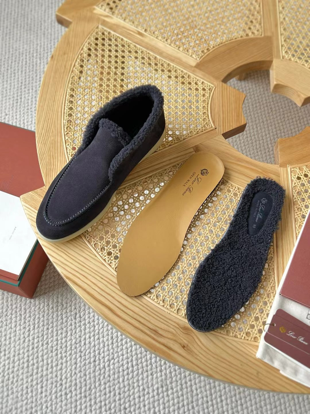 Loro Piana – Dunkelblaue Velours-Loafer mit Innenfutter