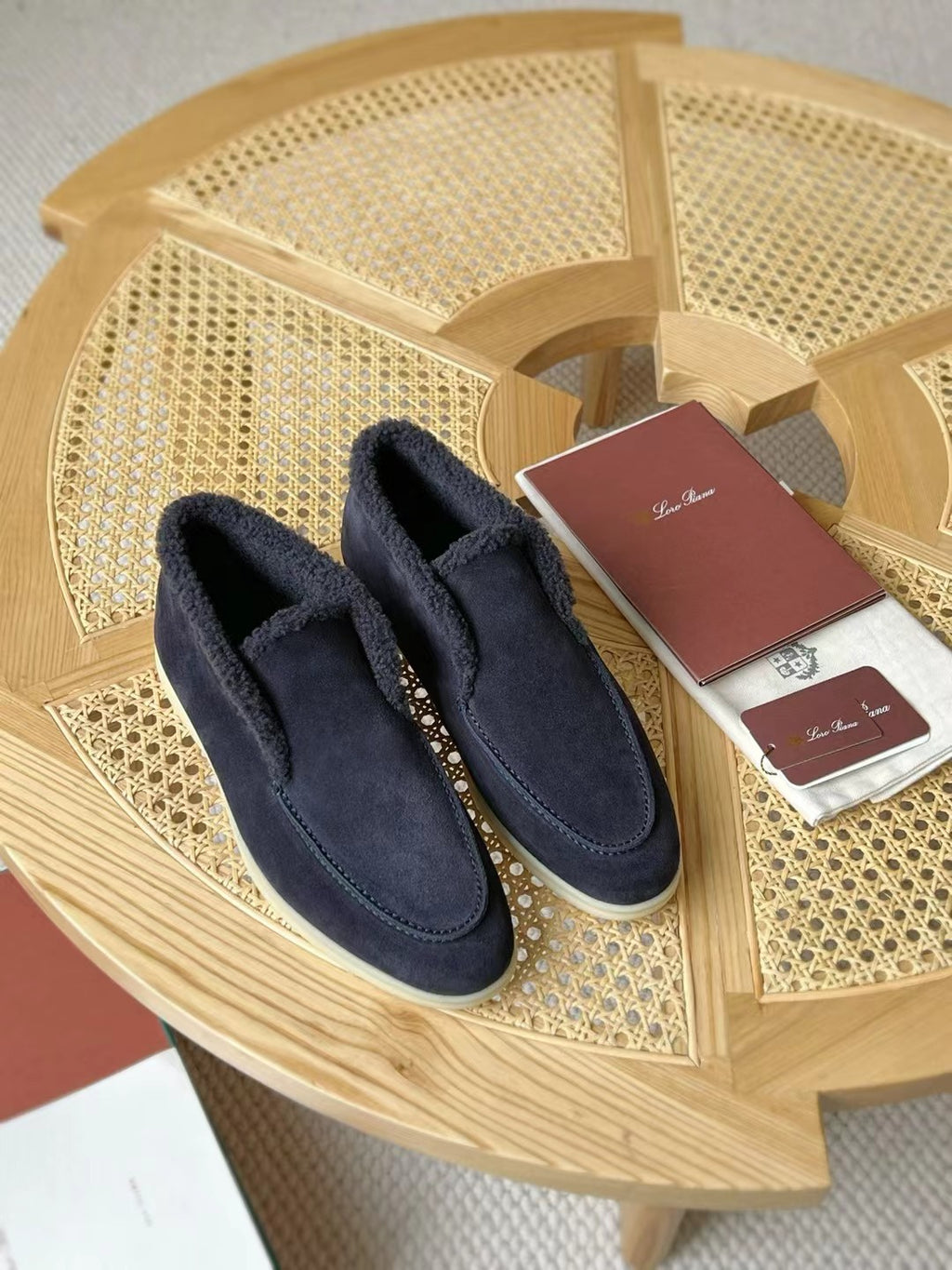 Loro Piana – Dunkelblaue Velours-Loafer mit Innenfutter
