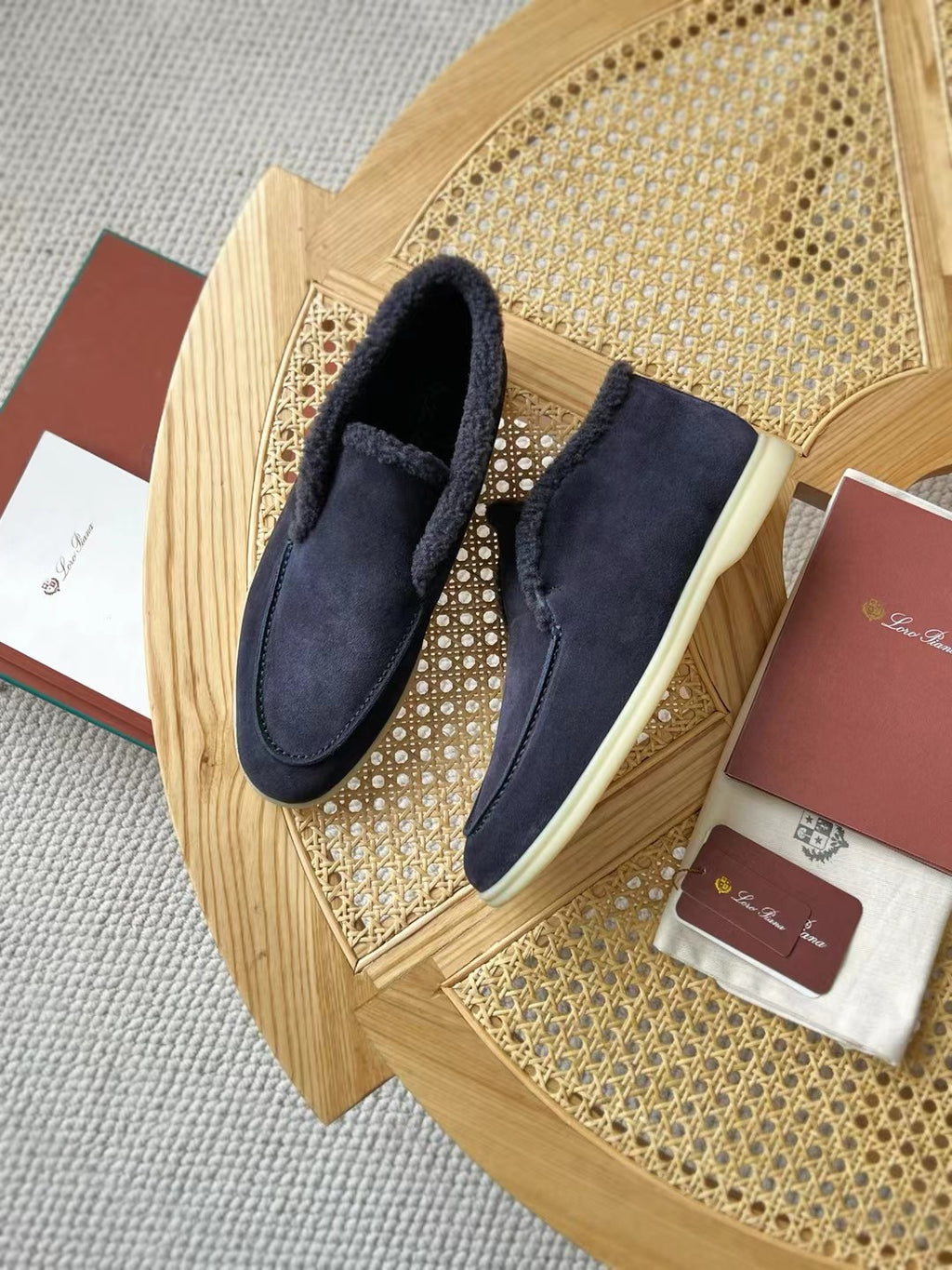 Loro Piana – Dunkelblaue Velours-Loafer mit Innenfutter