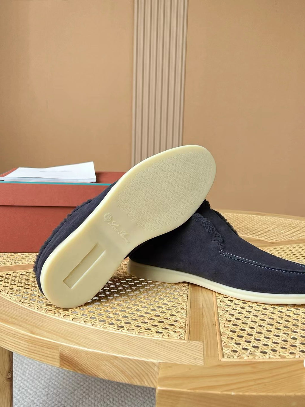 Loro Piana – Dunkelblaue Velours-Loafer mit Innenfutter