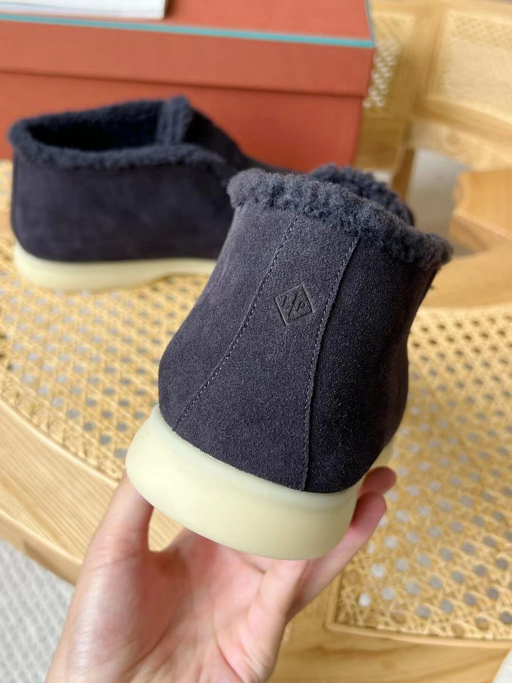 Loro Piana – Dunkelblaue Velours-Loafer mit Innenfutter