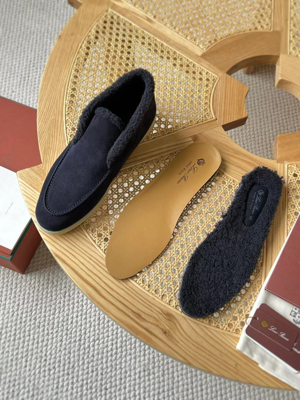 Loro Piana – Dunkelblaue Velours-Loafer mit Plüschfutter