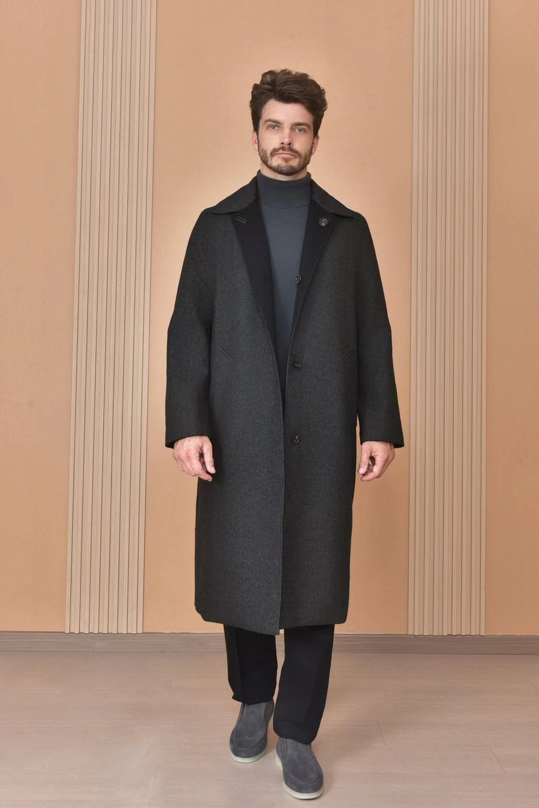 Loro Piana Mantel in Schwarz – Eleganter Langer Wintermantel